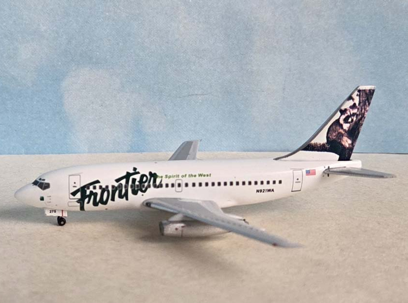 AC411515 | Aero Classics 1:400 | Boeing B737-200 Frontier N921WA
