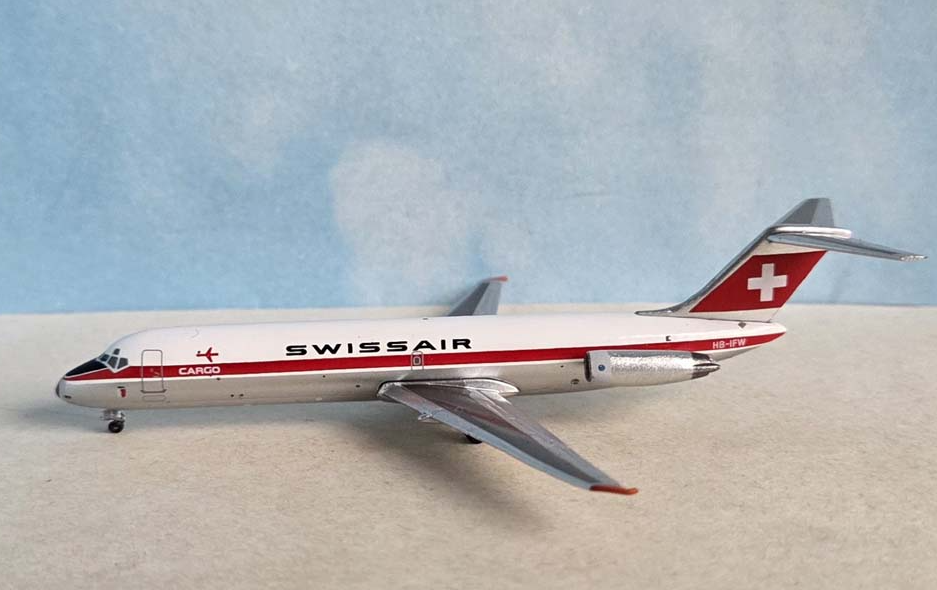 AC411447 | Aero Classics 1:400 | McDonnell Douglas DC-9-32F Swissair Cargo HB-IFW