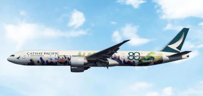PH04698 | Phoenix 1:400 | Boeing B777-300ER Cathay Pacific B-KQU Spirit of Hong Kong – 80th Anniversary Edition | is due April 2026