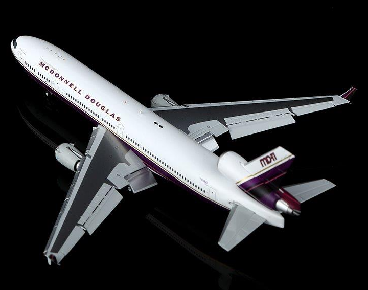 YY1103F | YY Wings 1:400 | McDonnell Douglas MD-11 House Colours N211MD Flaps Down | is due April 2026