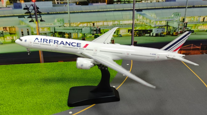AVXXXX | Aviation 400 | Boeing 777-300ER Air France F-GZNE New logo, Larger, With winged seahorse at front | is due June 2026