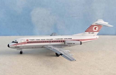 AC411455 | Aero Classics 1:400 | Fokker F28-1000 Turkish Airlines TC-JAP