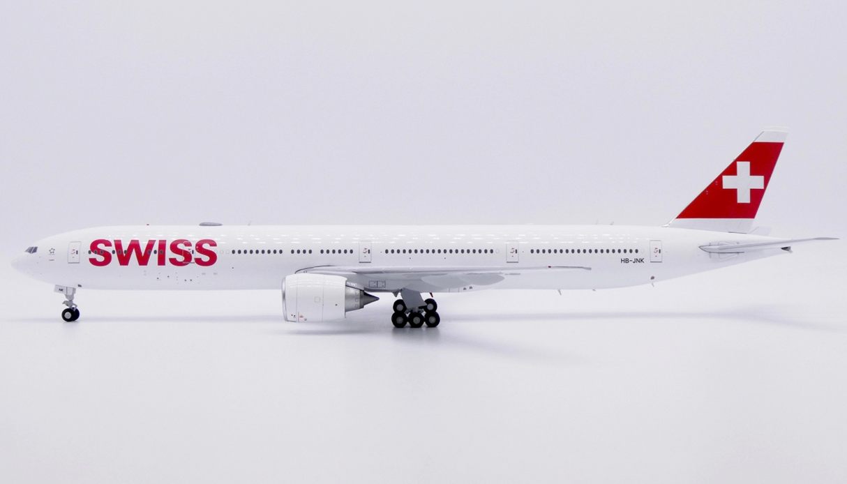 XX20591 | JC Wings 1:200 | Boeing 777‑300ER Swiss HB-JNK 'Luzern' | is due May 2026