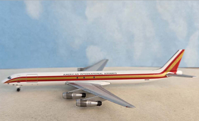 AC411487 | Aero Classics 1:400 | McDonnell Douglas DC-8 N42UA American International Airways