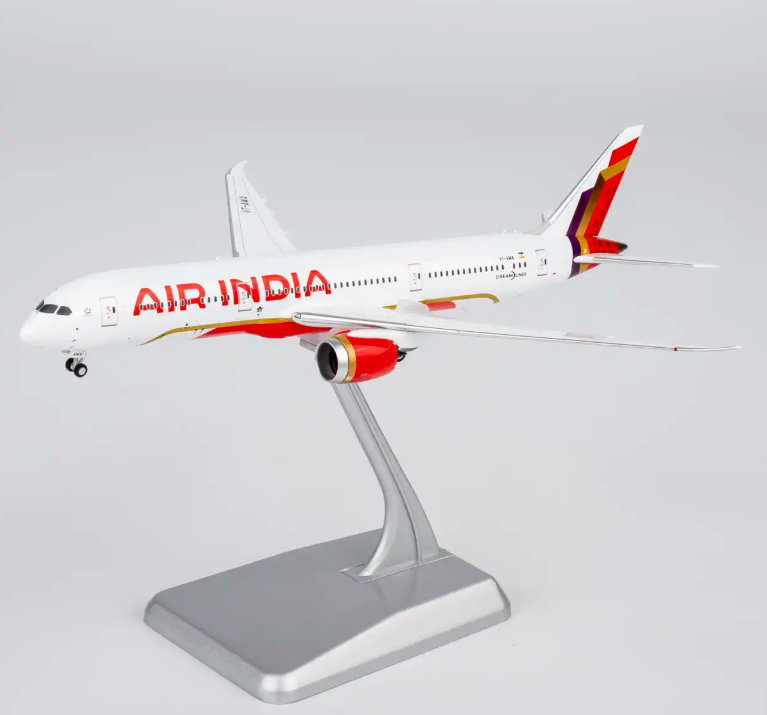 NG55155 | NG Models 1:400 | Boeing 787-9 Dreamliner Air India VT-AWA (Air India's first 787-9 in new standard livery; with luxurious package) (with stand)