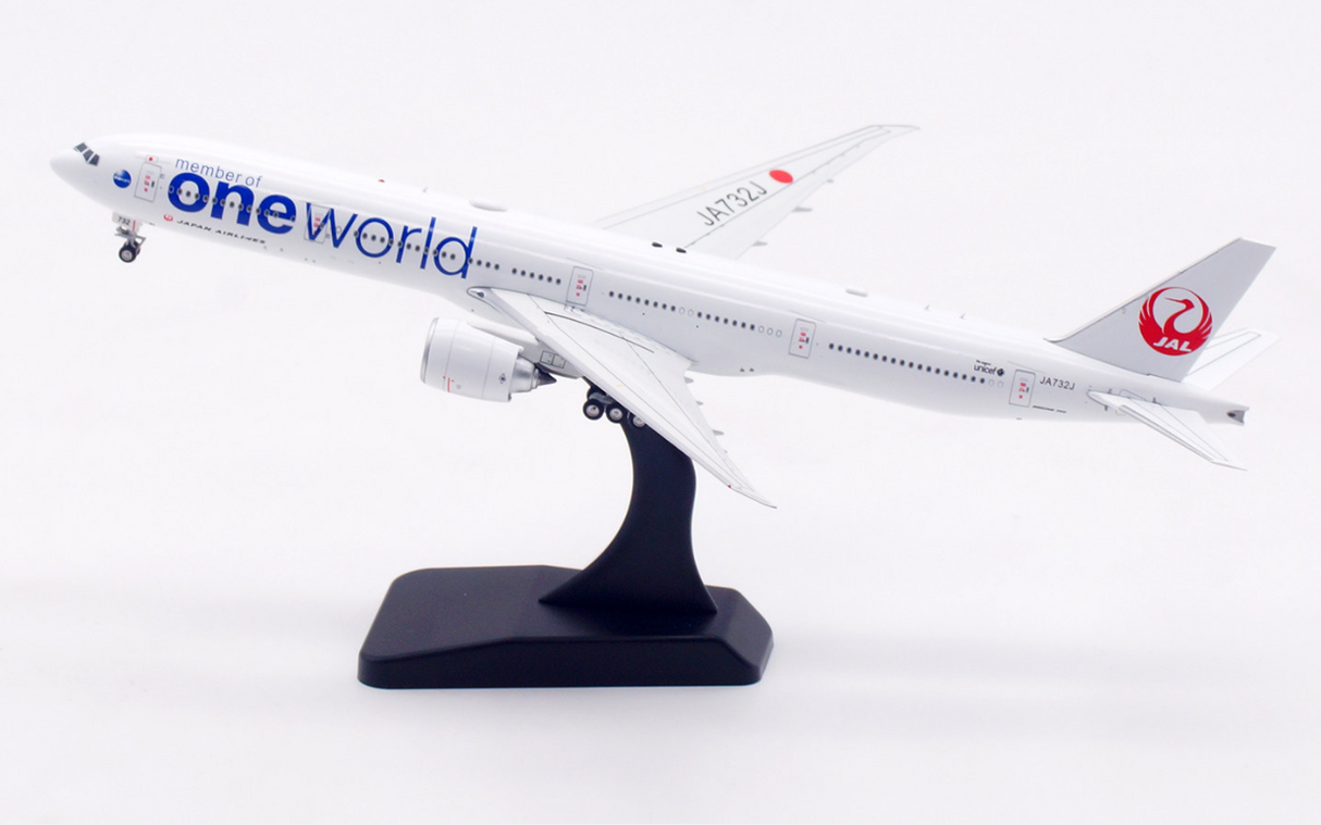 AV4410 | Aviation 400 | Boeing 777‑300ER Japan Air Lines JA732J Oneworld