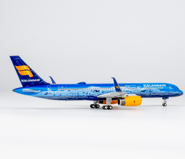 NG53212 | NG Models 1:400 | Boeing 757‑200 w/ Winglets Icelandair TF-FIR Luxurious Packaging | is due October 2026 (Restock)