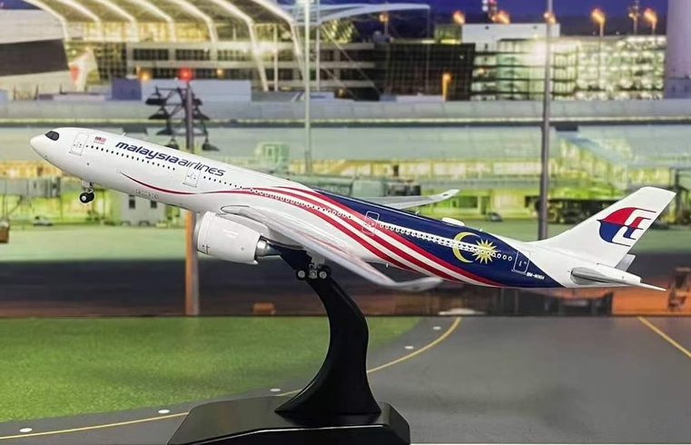 AV4406 | Aviation 400 | Airbus A330-941 Malaysia Airlines 9M-MNH | is due November 2025
