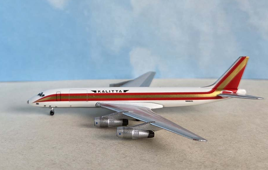 AC411486 | Aero Classics 1:400 | McDonnell Douglas DC-8 N808CK Kalitta