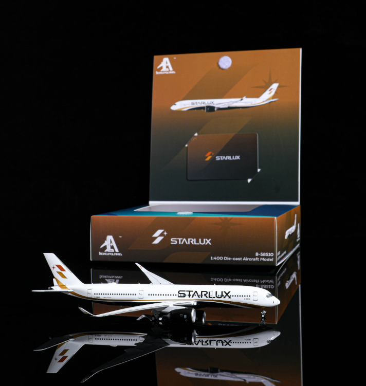 HA3590006 | Aero Polaris 1:400 | Airbus A350-900 Starlux B-58510 | is due August 2026
