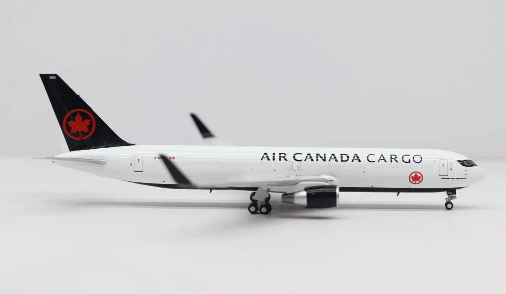 C0048 | C Models 1:400 | Boeing 767-300 Air Canada Cargo C-GHLU