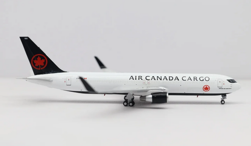 C0048 | C Models 1:400 | Boeing 767-300 Air Canada Cargo C-GHLU