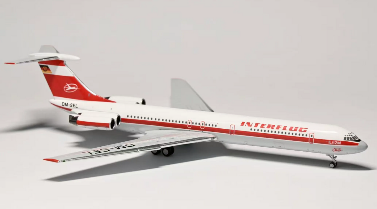 PH12052 | Phoenix 1:400 | lyushin IL-62M Interflug DM-SEL