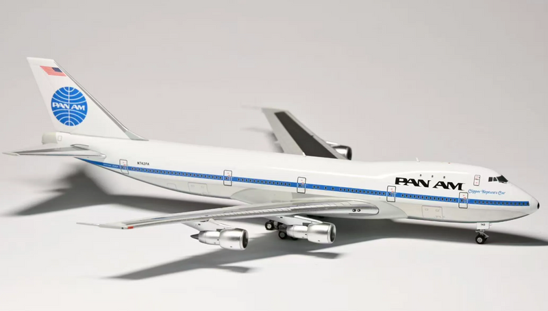 B551411P | HX Models 1:400 | Boeing 747‑100 Pan American World Airways (Pan Am) N742PA Clipper Neptune's Car
