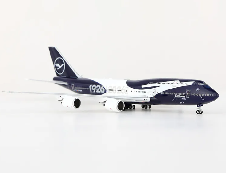 B631102 | HX Models 1:400 | Boeing 747-8 Lufthansa D-ABYN 100th Anniversary | is due July 2026