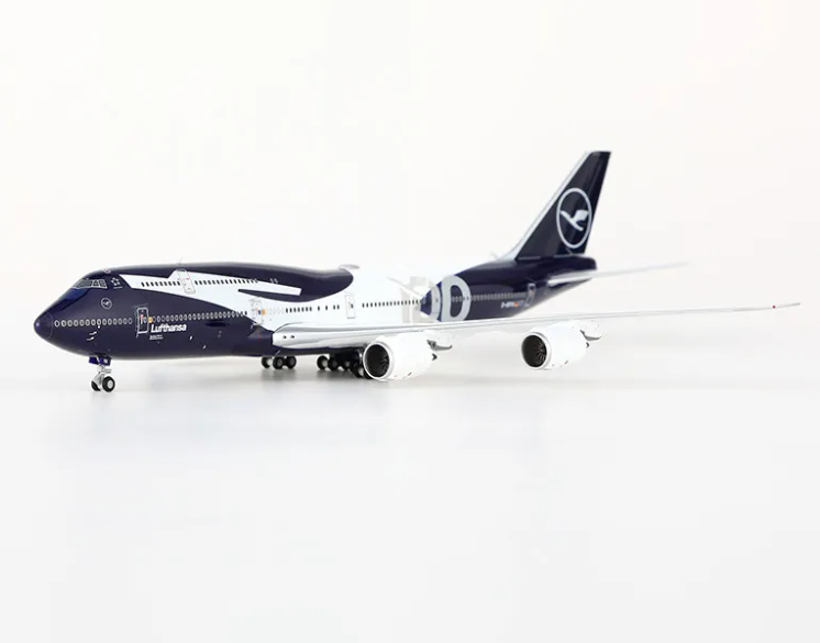 B631102 | HX Models 1:400 | Boeing 747-8 Lufthansa D-ABYN 100th Anniversary | is due July 2026