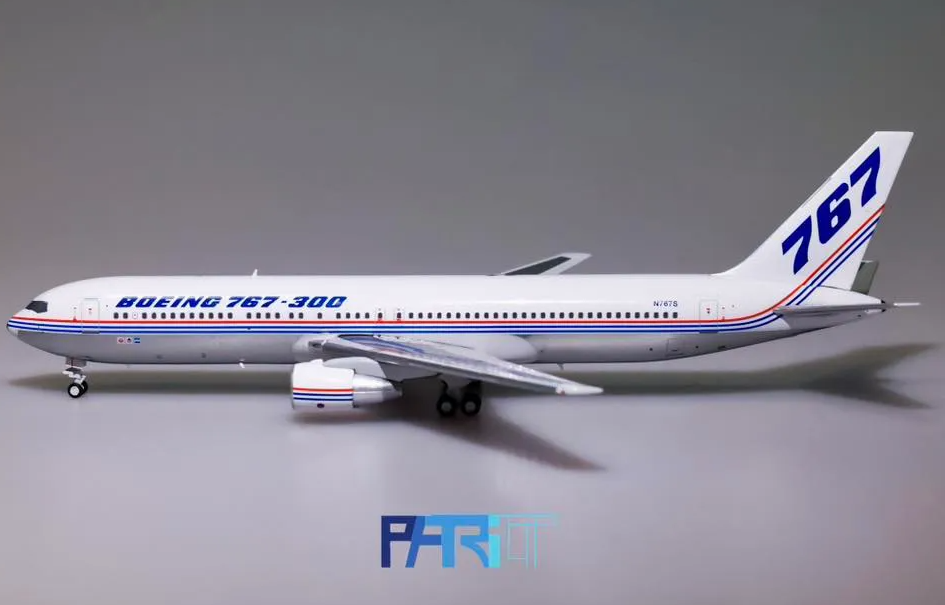 PT-400-024 | Patriot Models 1:400 | Boeing 767-300 Boeing House Colours