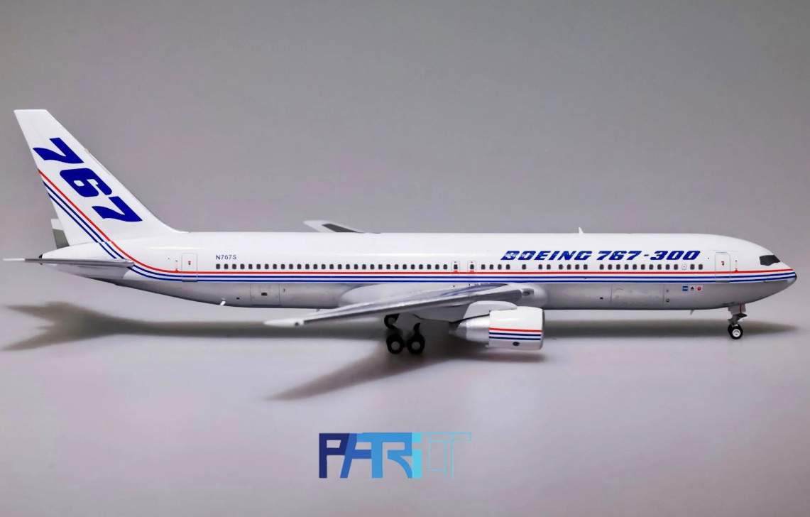 PT-400-024 | Patriot Models 1:400 | Boeing 767-300 Boeing House Colours