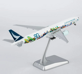 NG73109 | NG Models 1:400 | Boeing 777‑300ER Cathay Pacific B-KQU Spirit of Hong Kong – 80th Anniversary (with stand ULTIMATE)