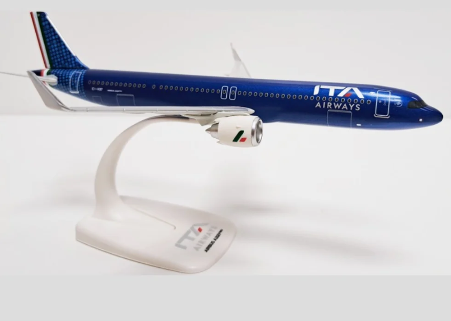 PP-2250178 | PPC Plastic snap fit 1:200 | Airbus A321neo ITA EI-HXA
