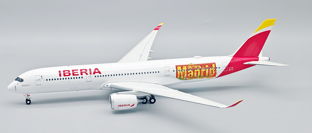 IF359IB0426 | InFlight200 | Airbus A350-941 Iberia EC-NIG (with stand)
