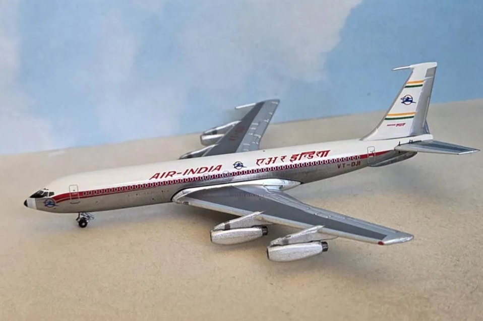 AC411571 | Aero Classics 1:400 | Boeing 707‑420 Air India VT-DJI Nandi Devi | is due August 2026