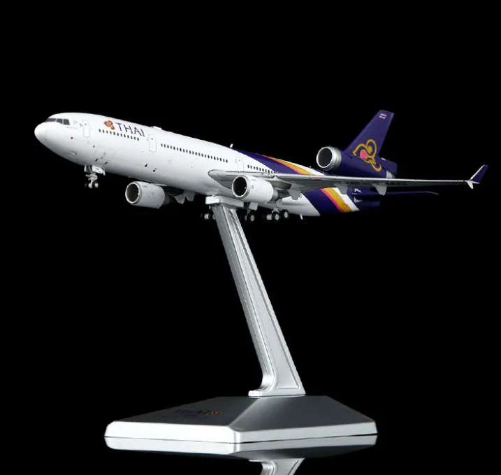 YY1111 | YY Wings 1:400 | McDonnell Douglas MD-11 Thai Airways HS-TMD