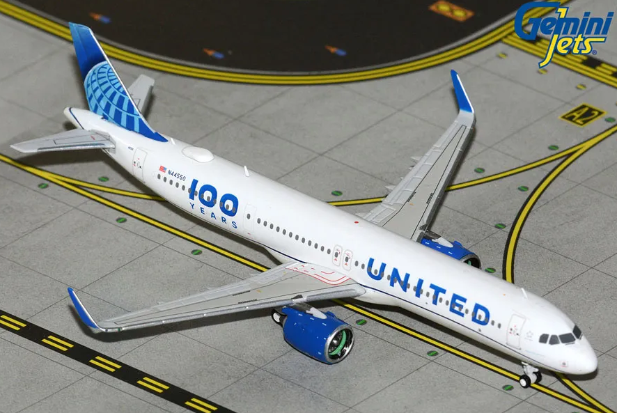 GJUAL2424 | GeminiJets 1:400 | Airbus A321neo United N44550 100 / Centennial | is due August 2026