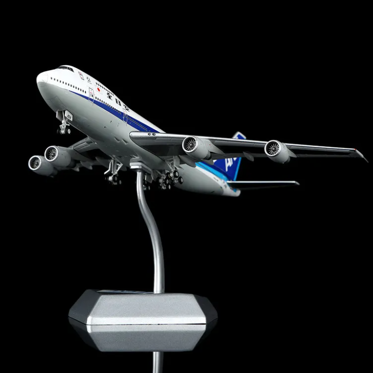 B551901 | HX Models 1:400 | Boeing 747‑100 All Nippon Airways JA8159 | is due September 2026