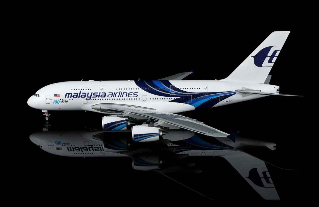 L2152 | SQ Wings 1:200 | Airbus A380 Malaysia Airlines 9M-MNF | is due July 2026