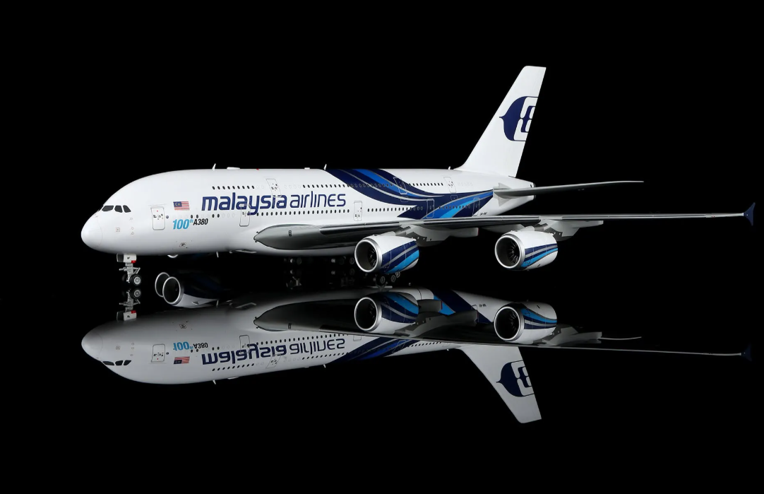 L2152 | SQ Wings 1:200 | Airbus A380 Malaysia Airlines 9M-MNF | is due July 2026