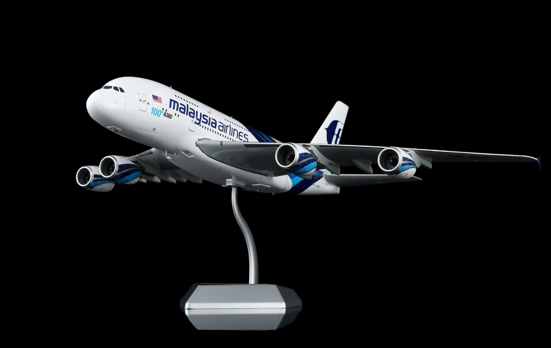L2152 | SQ Wings 1:200 | Airbus A380 Malaysia Airlines 9M-MNF | is due July 2026