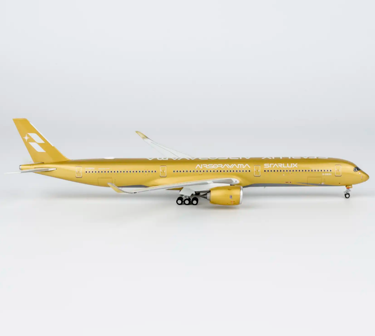 NG57048 | NG Models 1:400 | Airbus A350‑1000 Starlux Airlines B-58554 Airsorayama Golden