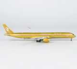 NG57048 | NG Models 1:400 | Airbus A350‑1000 Starlux Airlines B-58554 Airsorayama Golden