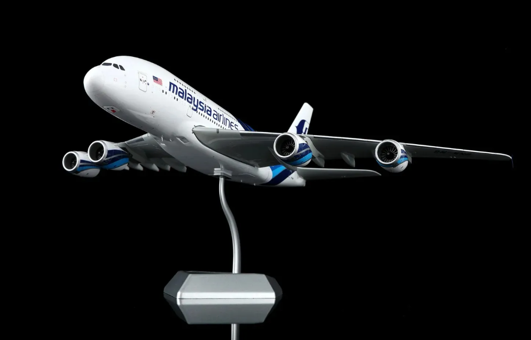 L2151 | SQ Wings 1:200 | Airbus A380 Malaysia Airlines 9M-MNB | is due July 2026