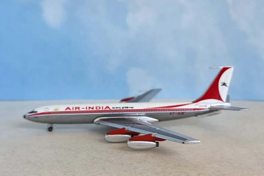 AC411572 | Aero Classics 1:400 | Boeing 707‑420 Air India VT-DJK 'Everest' | is due September 2026