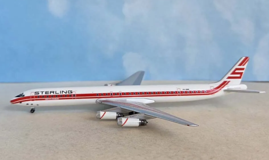 AC411519 | Aero Classics 1:400 | Douglas DC‑8‑63 Sterling Airlines OY-SBK