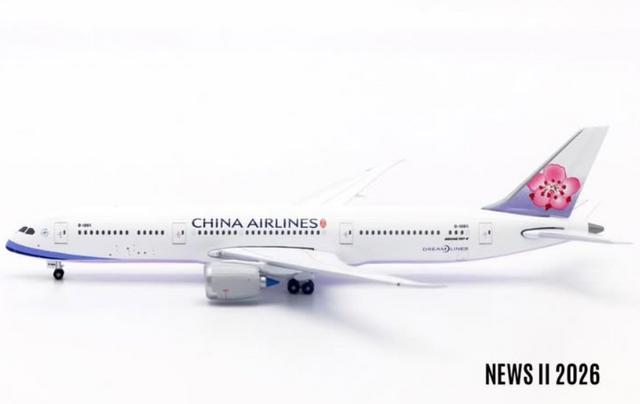 White and blue Boeing 787-9 Dreamliner die-cast model aircraft from Aether Models.