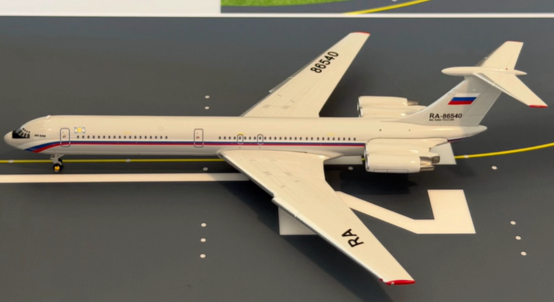 PH12106 | Phoenix 1:400 | Ilyushin Il‑62M Russian Navy RA-86540 | is due June 2026