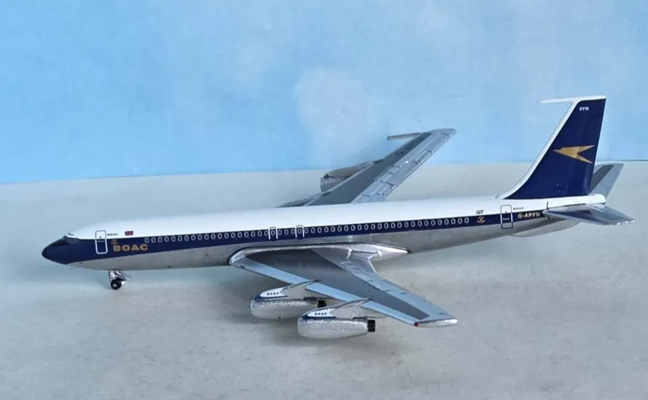 AC411498 | Aero Classics 1:400 | Boeing 707‑420 BOAC G-APFN 'Golden Speedbird' | is due October 2026