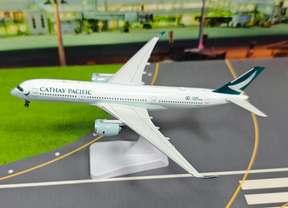 Die-cast metal Aviation 400 Airbus A350-900 Cathay Pacific B-LRP model airplane.