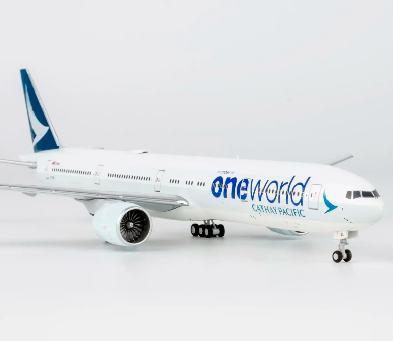 NG73102 | NG Models 1:400 | Boeing 777-300ER Cathay Pacific B-KQI (oneworld; Luxurious packaging) (with stand)