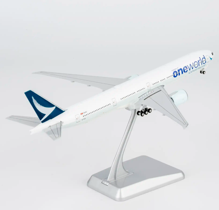 NG73102 | NG Models 1:400 | Boeing 777-300ER Cathay Pacific B-KQI (oneworld; Luxurious packaging) (with stand)