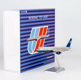 NG42060 | NG Models 1:200 | Boeing 757-200 United Airlines (blue tulip livery; without winglets; with Oscars trophy decal behind flight deck(both sides)) (with stand)