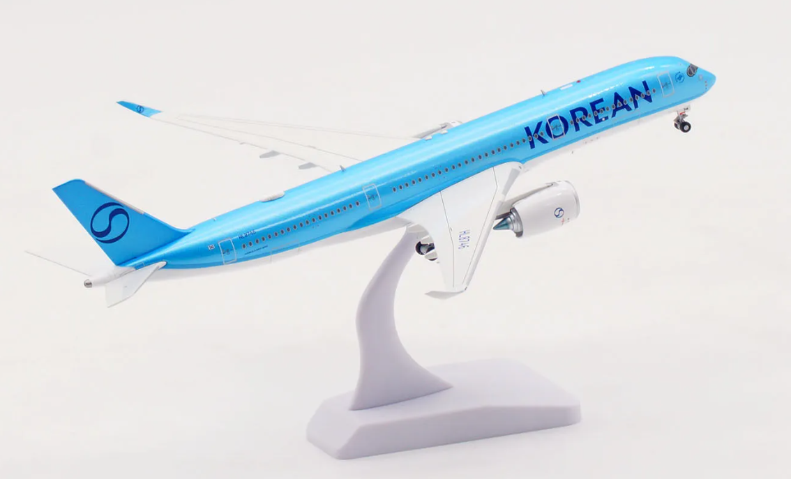 AV4423 | Aviation 400 | Airbus A350-900 Korean Air HL8746 | is due April 2026