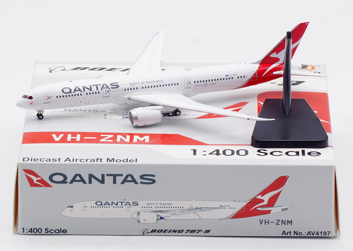 AV4197 | Aviation 400 1:400 | Boeing 787-9 Dreamliner Qantas VH-ZNM | is due July 2024