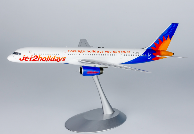 NG42051 | NG Models 1:200 | Boeing 757-200/w Jet2.com G-LSAJ (with stand)