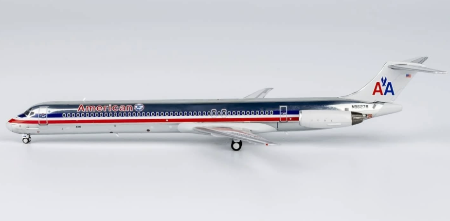 NG83009 | NG Models 1:400 | MD-82 American Airlines N9627R (with Flag Tulsa Ⅱ sticker)