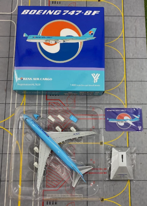 D12C | YY Wings 1:400 | Boeing 747-8F Korean Air Cargo Interactive HL7629