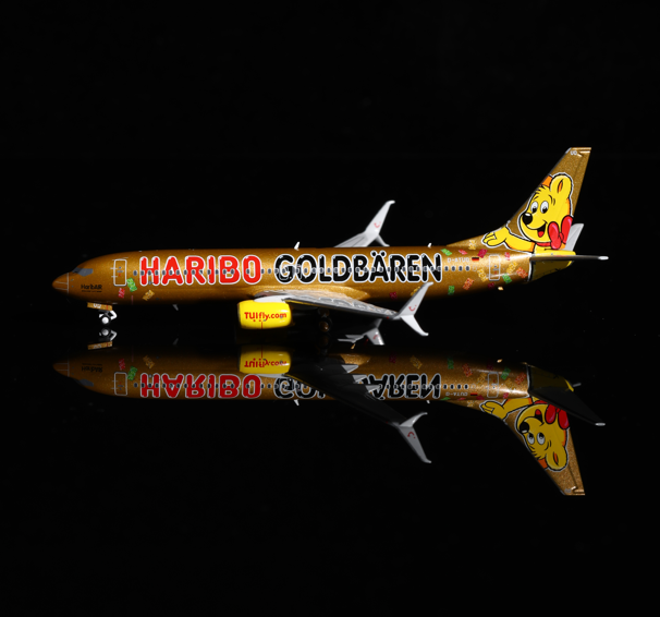 HA7380021 | Aero Polaris 1:400 | Boeing 737-800 TUI Fly Germany D-ATUD 'Haribo Livery'